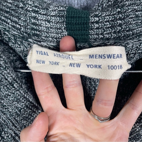 Yigal Arzouel Men’s Small Grey 100% Merino Wool Preppy Pullover V Neck Sweater - Picture 8 of 10